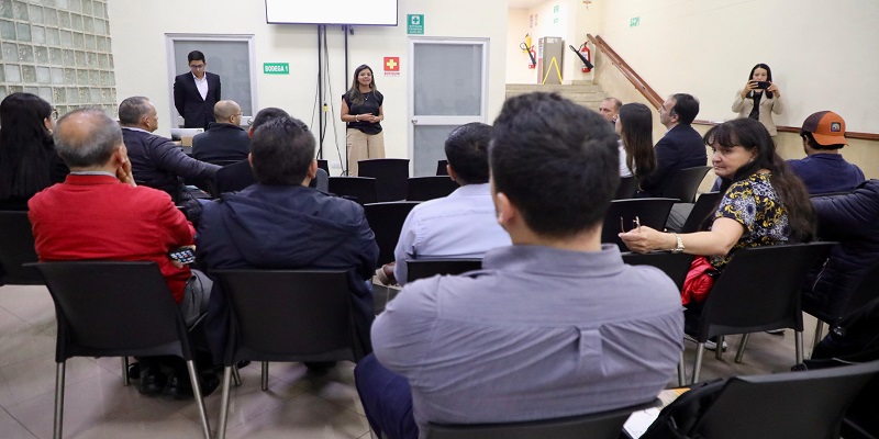 Gobernación de Cundinamarca certifica a productores avícolas en estrategia tecnológica para una avicultura del futuro
