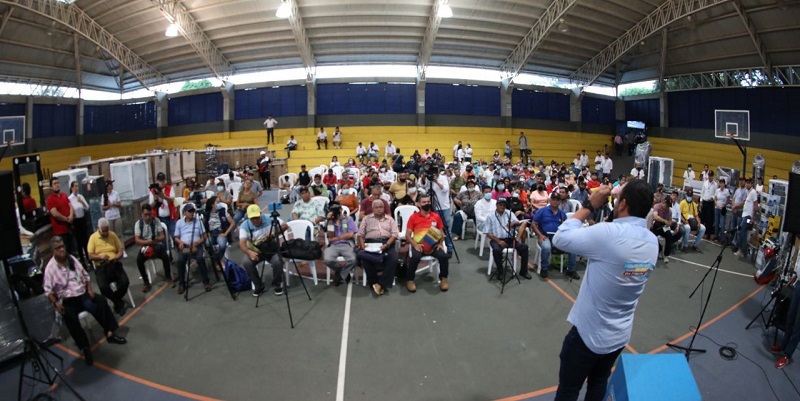 $1.100 millones en implementos para la reactivación económica de Girardot
















