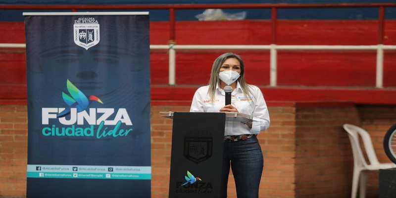 Los niños de Cundinamarca se la juegan por la paz


