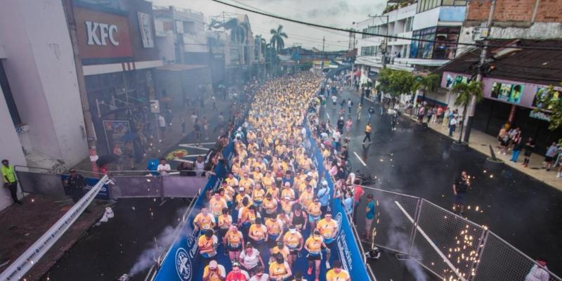 El puertorriqueño Héctor Pagán y la colombiana Alexandra Aldana se coronan campeones de la segunda edición de la Media Maratón de Cundinamarca, en Girardot