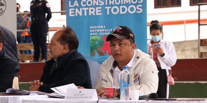 Asamblea Departamental avanza en debates y socialización de Región Metropolitana