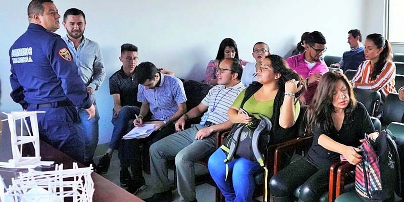 Capacitación en lenguaje común para atender emergencias











