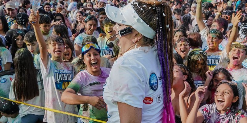Más de 1.000 jóvenes inauguran el Mes de la Juventud con una jornada cultural y recreativa en Anapoima




