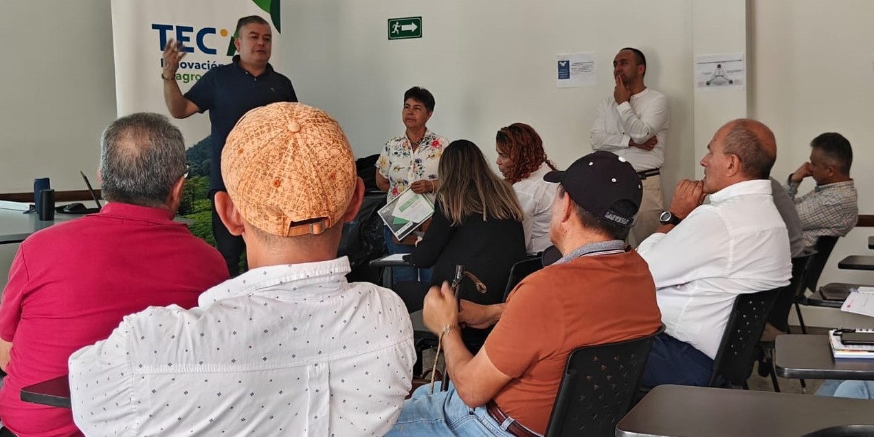 Productores de Cundinamarca acogieron el modelo de
transferencia tecnológica TEC.A, que impulsará la competitividad del agro
