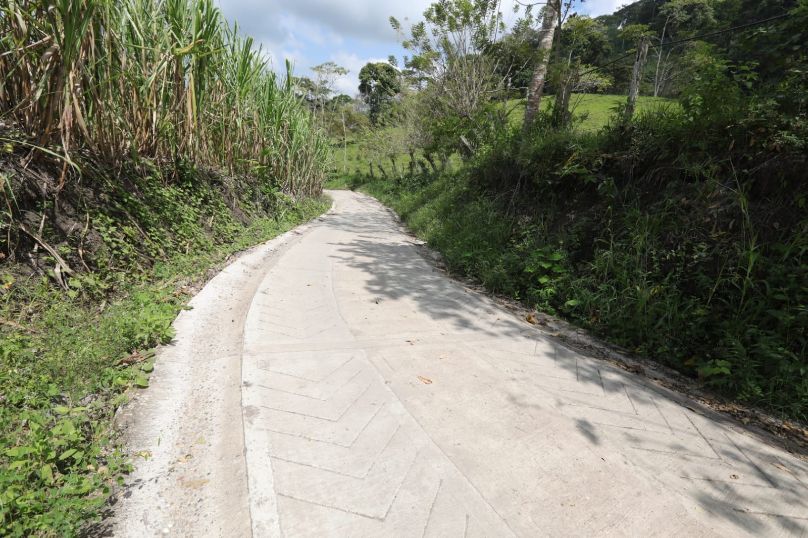 Más de $634 millones en obras a las comunidades Guaduas y Caparrapí