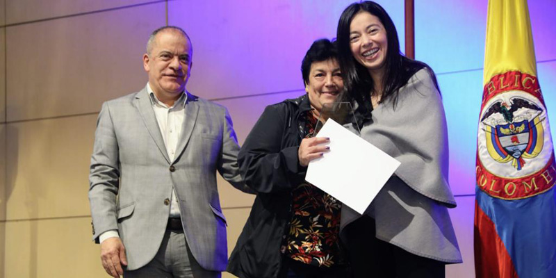 La Gobernación les celebró su día a los maestros