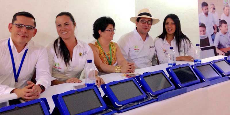 Docentes de la provincia del Gualivá recibieron tabletas para innovar su trabajo pedagógico 



