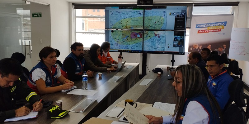 Mesa técnica para activar el plan de contingencia y estrategia a emergencias por situación actual Volcán Nevado del Ruíz
