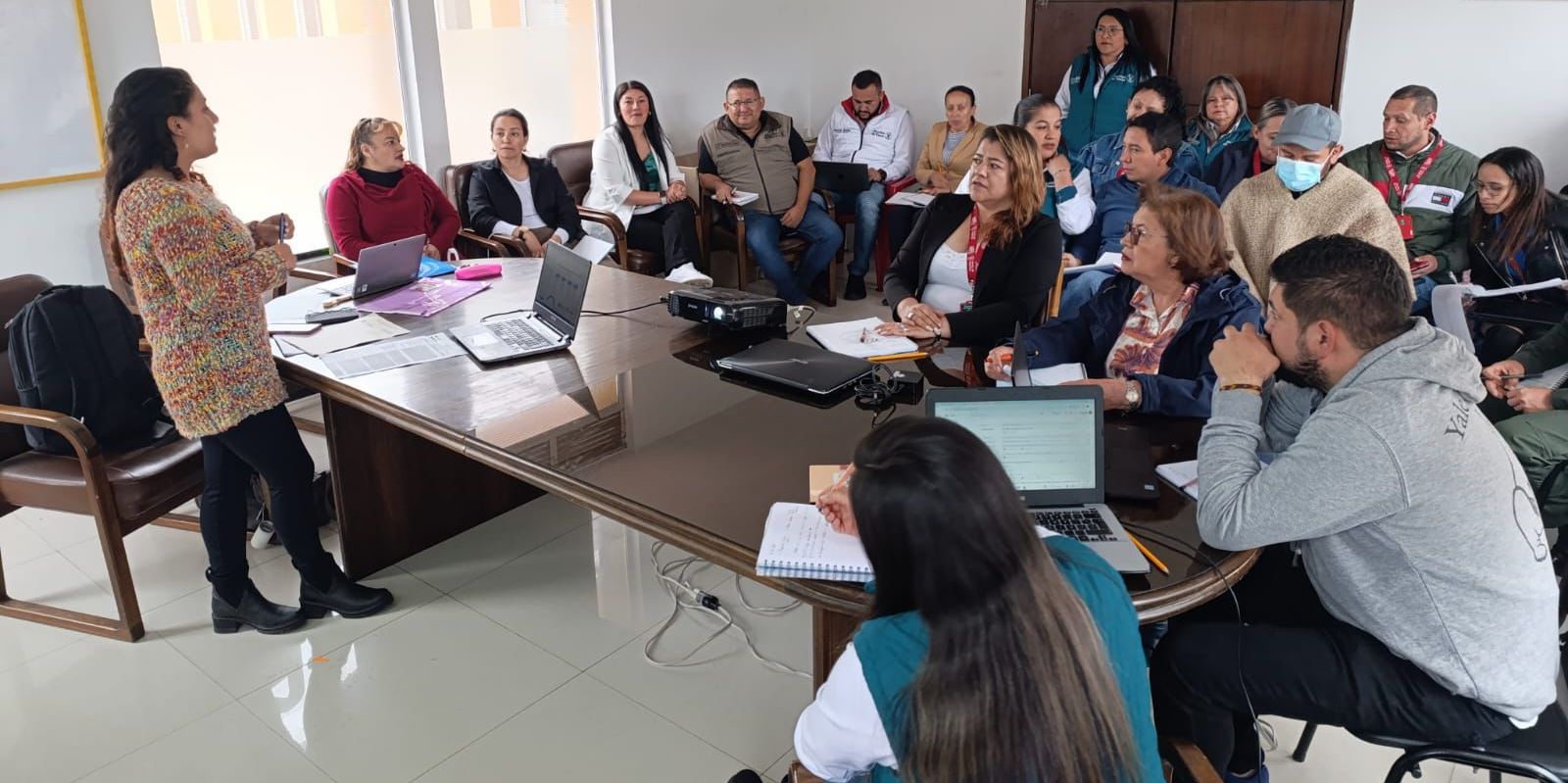 Avanza construcción de  hoja de ruta para la atención de las problemáticas sociales más sensibles

