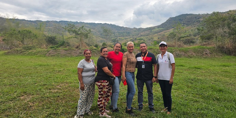 Gobierno cundinamarqués entrega proyectos productivos a población Víctima del Conflicto Armado
