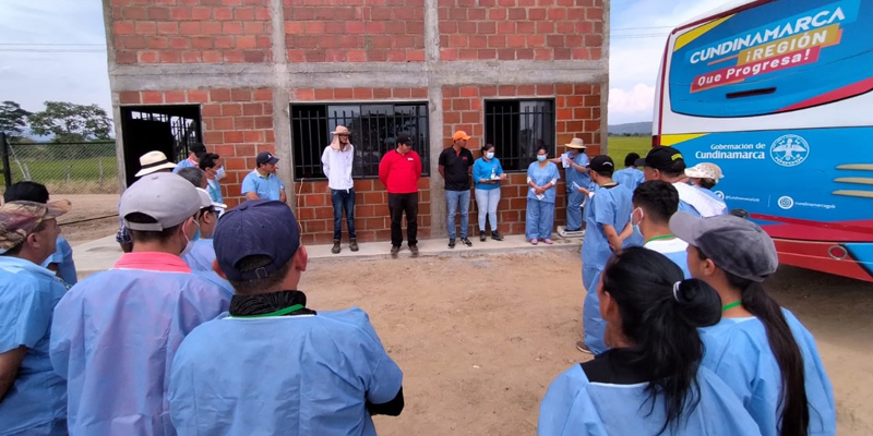 Productores piscícolas del Cundinamarca participaron en la primera Escuela de Campo





