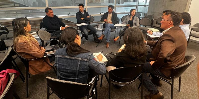 Cundinamarca aporta el 60 % de la producción nacional de arenas silíceas, insumo clave para la transición energética

