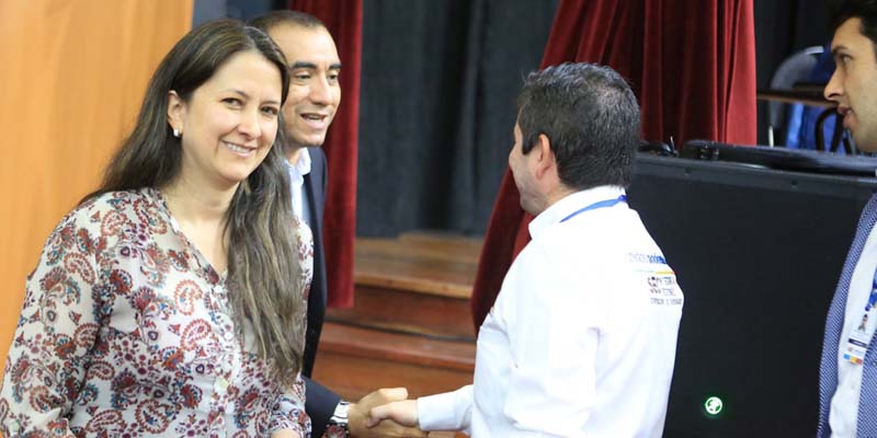 Productores cundinamarqueses obtendrán licencia del Invima











 









