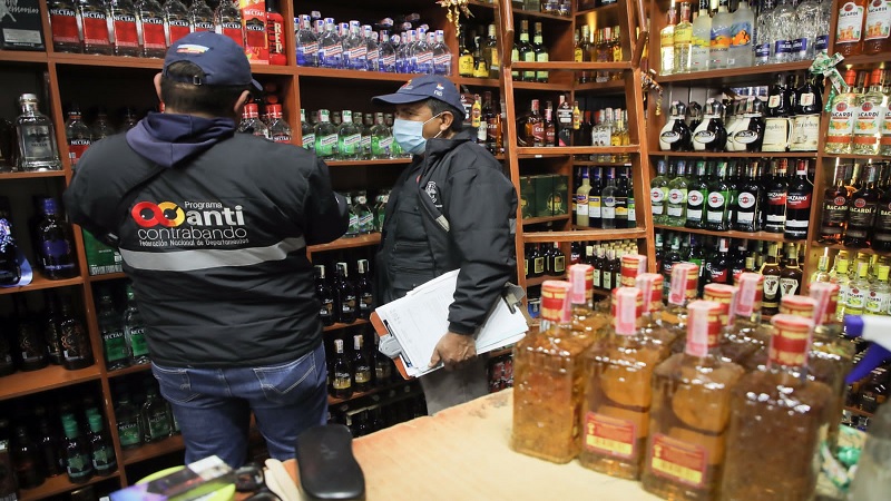 Mano dura a la venta de licor adulterado en Cundinamarca


