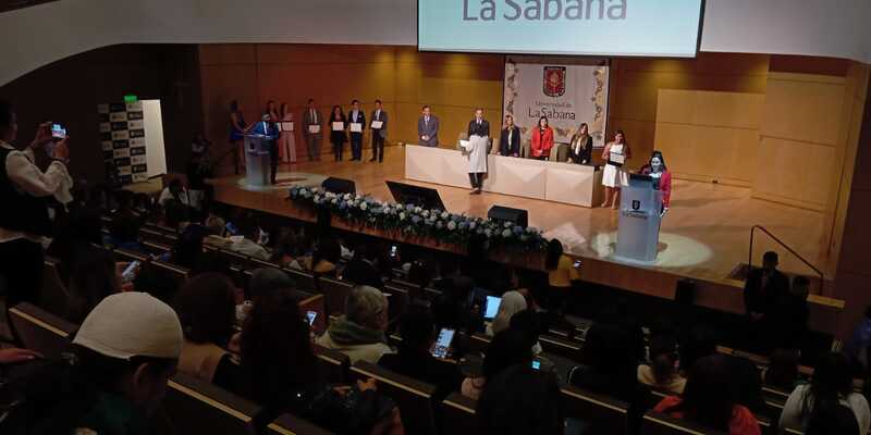 Cundinamarqueses se benefician del programa académico empresarial Forma Emprende