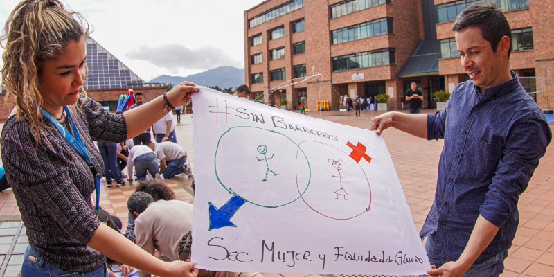 Funcionarios del Departamento ampliaron sus conocimientos sobre el Plan de Desarrollo, con una actividad lúdica y pedagógica


