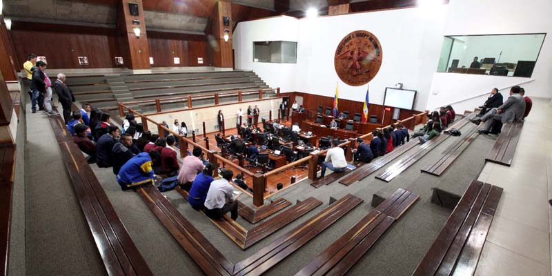 Un estimado de $4.800 millones se invertirá en la reubicación del colegio Fidel Cano de Tena




























































