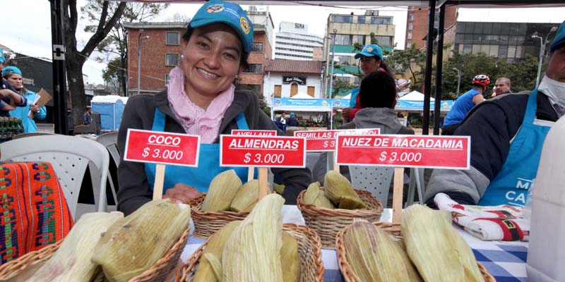 Buenos precios, millonarias ventas y productos de excelente calidad en los Mercados Campesinos 


























































