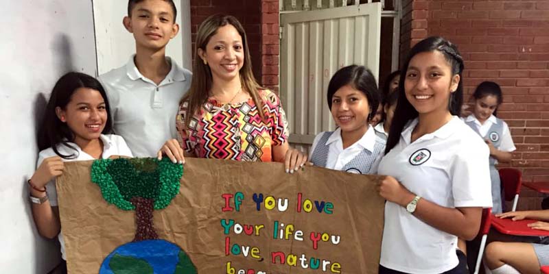 El bilingüismo, una estrategia para mejorar la calidad educativa en Cundinamarca


























































