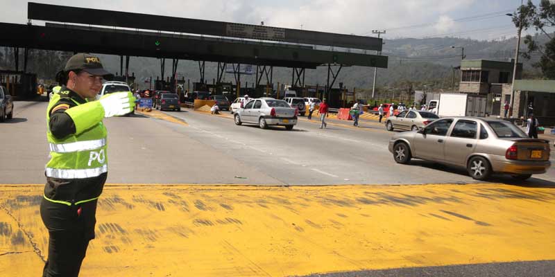 Este puente festivo movilícese seguro por las vías de Cundinamarca 




