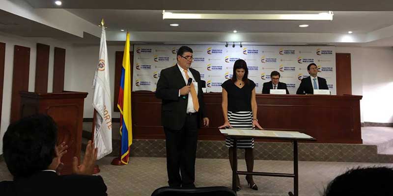Mintransporte y Cundinamarca firman pacto de transparencia en infraestructura




