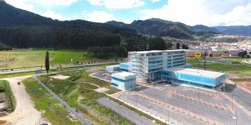 Terminación construcción y presentación del modelo de operación hospital nuevo de alta complejidad del municipio de Zipaquirá