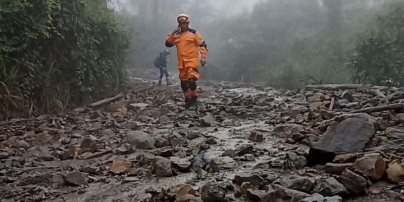 Derrumbes e inundaciones afectan vías en Nocaima, Villeta, Útica, Quebrada Negra y La Vega

