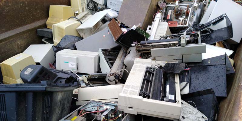 Exitosa jornada de recolección de residuos eléctricos y electrónicos























































