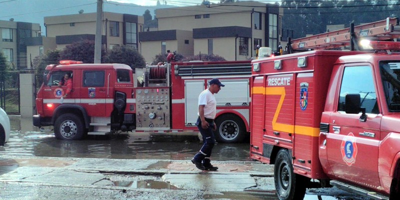 Fuertes lluvias afectaron a familias en Cogua, San Bernardo y Tibacuy



























