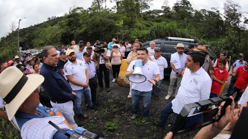 Gobernador anunció adjudicación de viaducto Los Chorros, en Guayabal de Síquima

