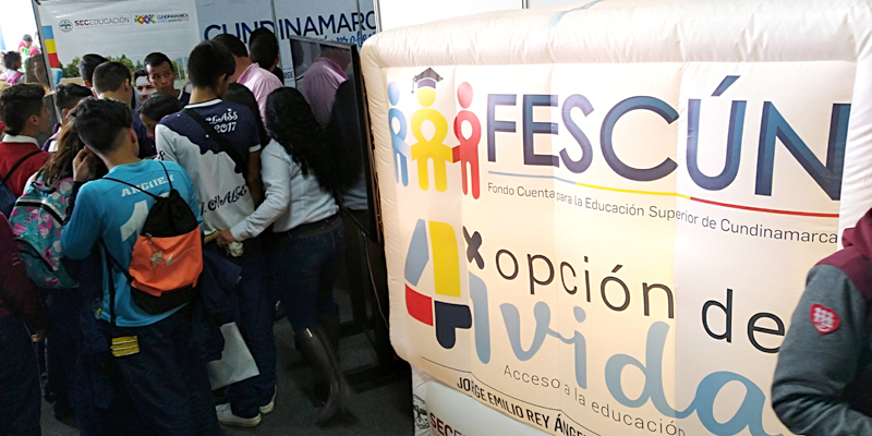 Cundinamarca y Expo Estudiante Nacional 2017 se unieron por la educación superior 













































































