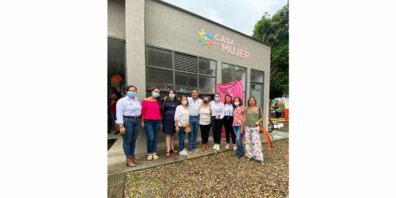 Casas sociales de la mujer de Facatativá, El Colegio y El Rosal fueron dotadas