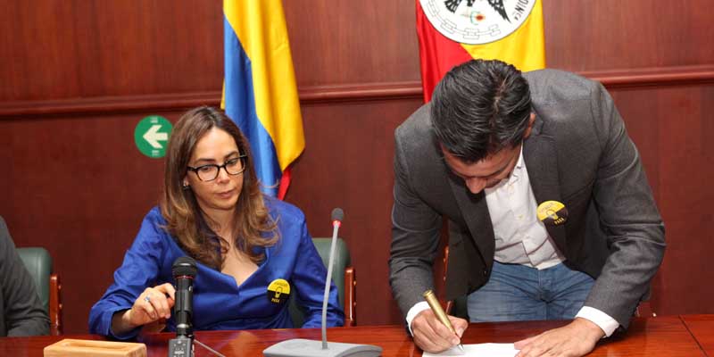 Millonaria inversión en educación para Cundinamarca, acuerdan Gobernador y Ministra

