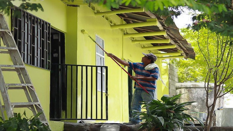 Puerto Bogotá un Pueblo Dorado que llena sus fachadas de color y arte para recibir a los turistas