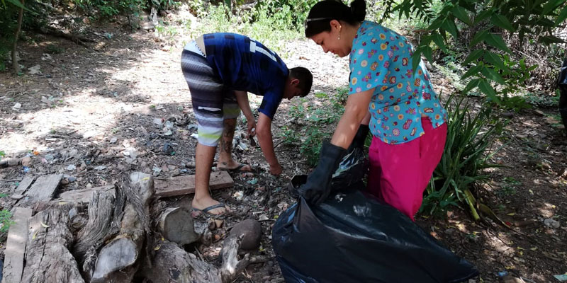 Fuertes lluvias afectaron a familias en Cogua, San Bernardo y Tibacuy



























