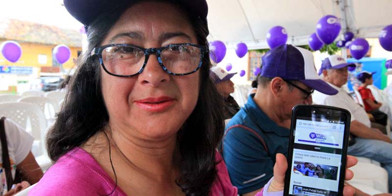 La Mesa encendió su conexión wifi gratuita
























































