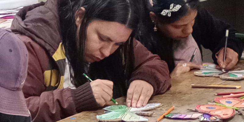 Arte, juego y movimiento: actividades que fortalecen la salud emocional en hogares de la Beneficencia