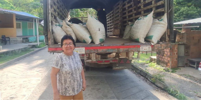 Más de 100 productores fortalecen sus cultivos de caña panelera con fertilizantes orgánicos en Cundinamarca

