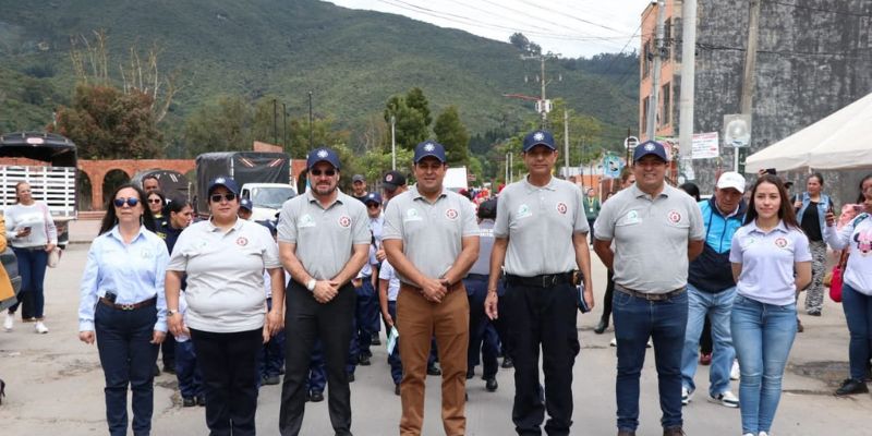 Tabio impulsa cultura del reciclaje con la “Misión Ecobomberitos”