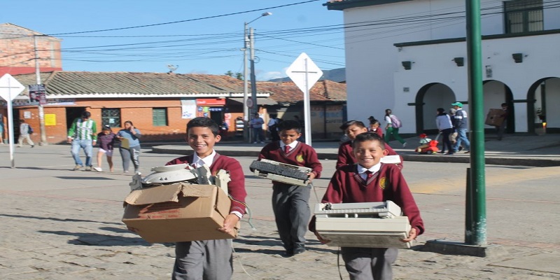 Gobernación recolecta 700 kilos de residuos electrónicos en Suesca
