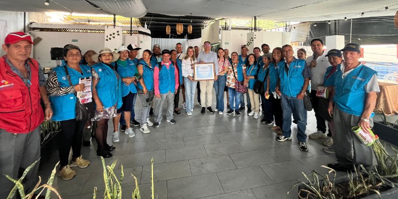 Lotería de Cundinamarca premia a los mejores vendedores de Barbosa, Santander