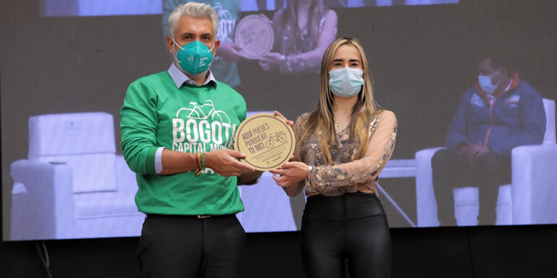 Bogotá otorga "Sello de Oro" al programa de BiciUsuarios de la Gobernación "Pedaleando por el Progreso"