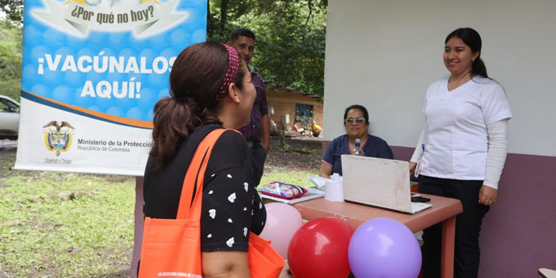 La Gobernación de Cundinamarca presentó su oferta institucional en la Vereda Pajitas del municipio de Bituima 


