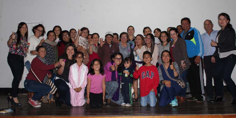 La Felicidad se desplaza a los municipios




















