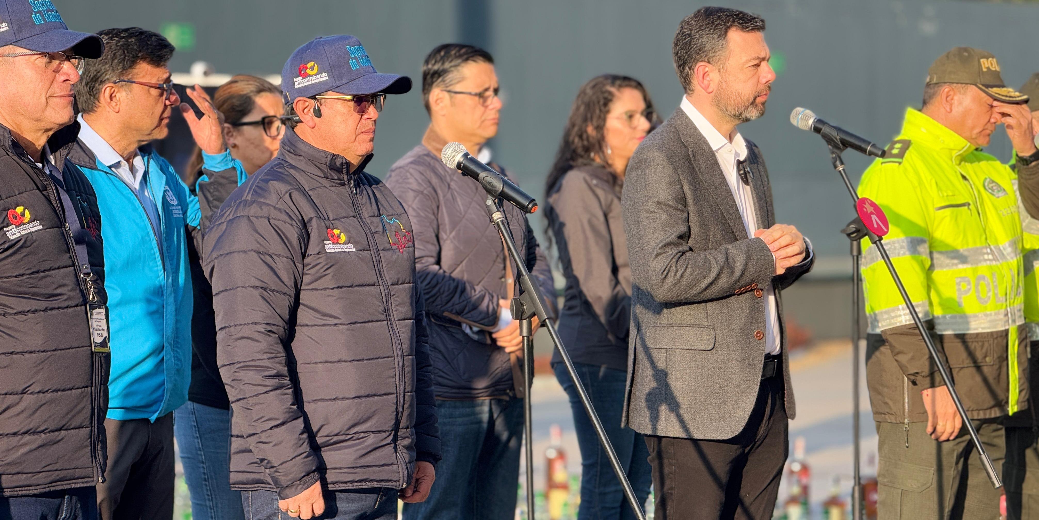 Duro golpe a los expendedores de licor adulterado
