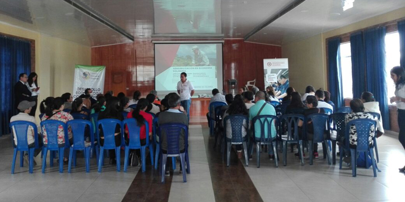 Asociatividad y emprendimientos solidarios en Fusagasugá

































