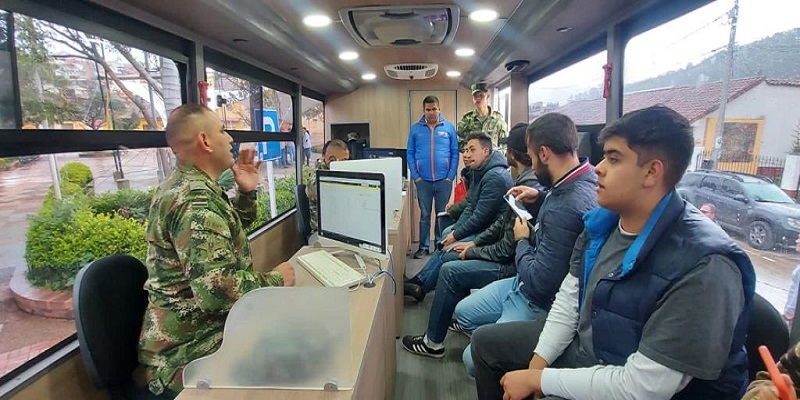 Jóvenes de La Calera definen su situación militar