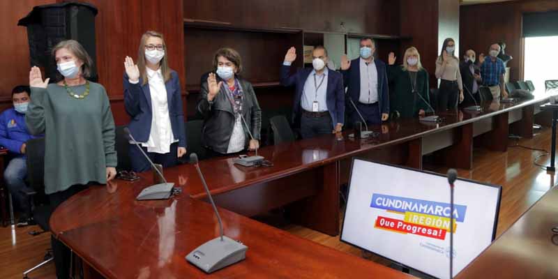 Nueve extranjeros se nacionalizaron colombianos en la Gobernación de Cundinamarca