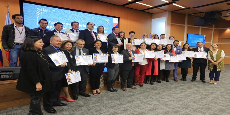 Funcionarios cundinamarqueses que se destacan por su vocación de servicio



