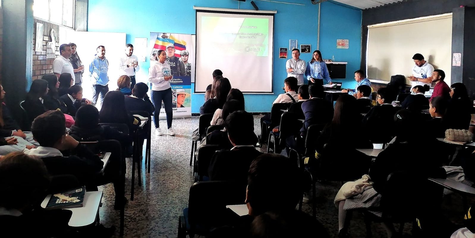 Más de 200 estudiantes participaron en charlas para prevenir el consumo de drogas